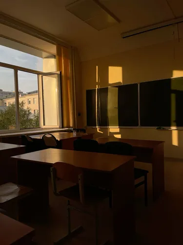 Обложка теста Ты изгой в школе?