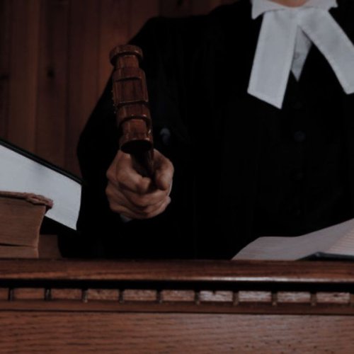 Обложка теста Кем ты будешь юриспруденции?